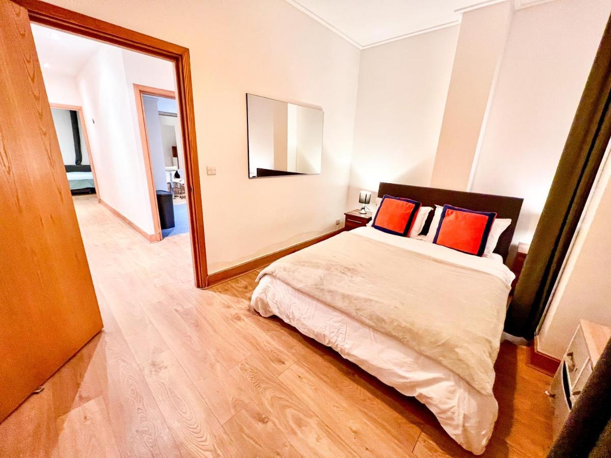 Superior Entire Apartment Between St Pauls Cathedral And Covent Garden Londra Dış mekan fotoğraf