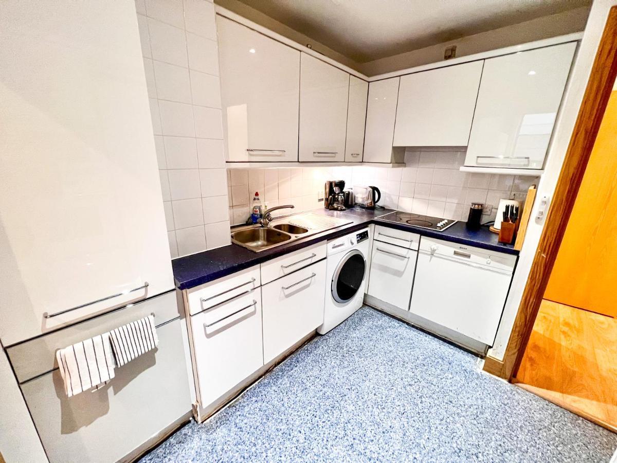 Superior Entire Apartment Between St Pauls Cathedral And Covent Garden Londra Dış mekan fotoğraf