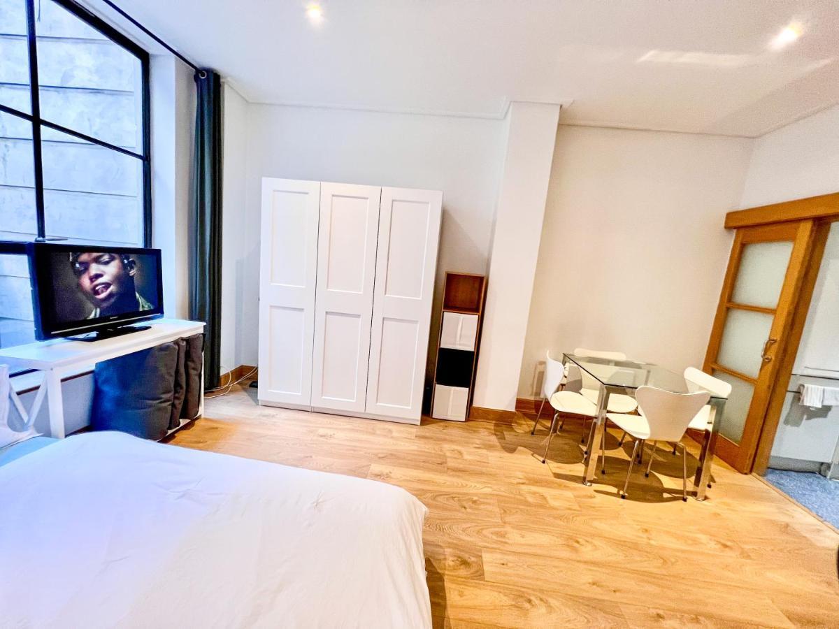 Superior Entire Apartment Between St Pauls Cathedral And Covent Garden Londra Dış mekan fotoğraf