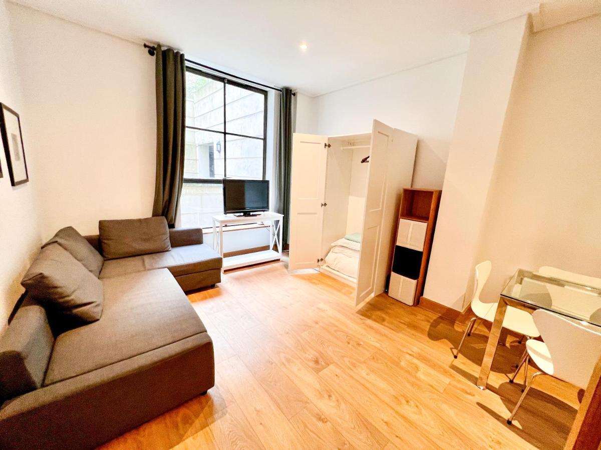 Superior Entire Apartment Between St Pauls Cathedral And Covent Garden Londra Dış mekan fotoğraf