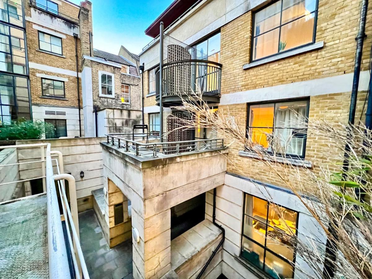 Superior Entire Apartment Between St Pauls Cathedral And Covent Garden Londra Dış mekan fotoğraf